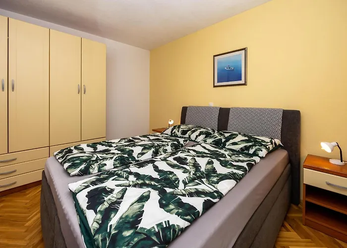 Awesome In Okrug Gornji Apartment Trogir