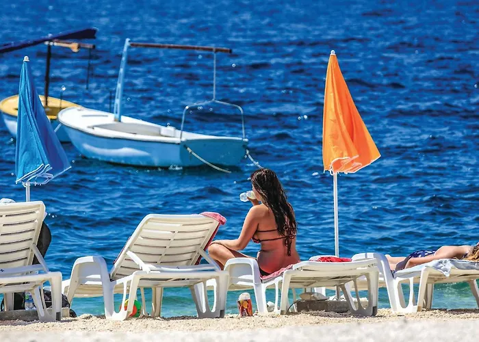 Awesome In Okrug Gornji * Trogir